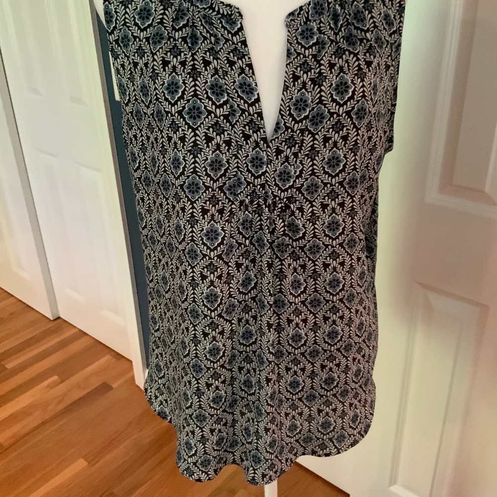 Floral Patterned Black and White Women's Top